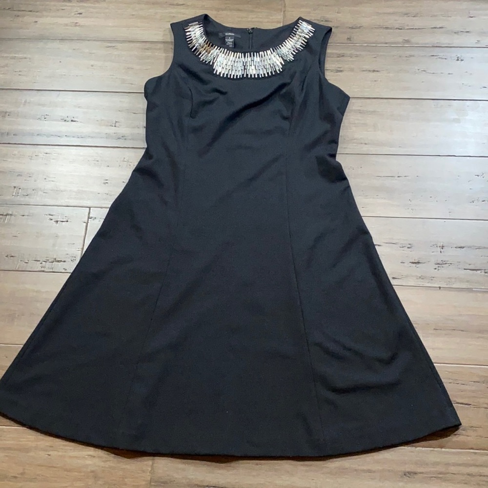 5‎ for $25 ALFANI sleeveless black dress with neckline metal detail